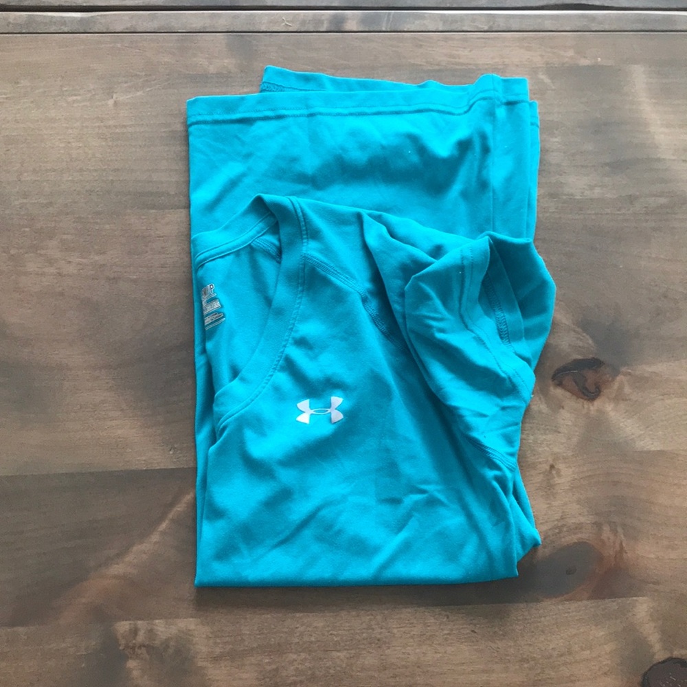 Aqua under armour shirt